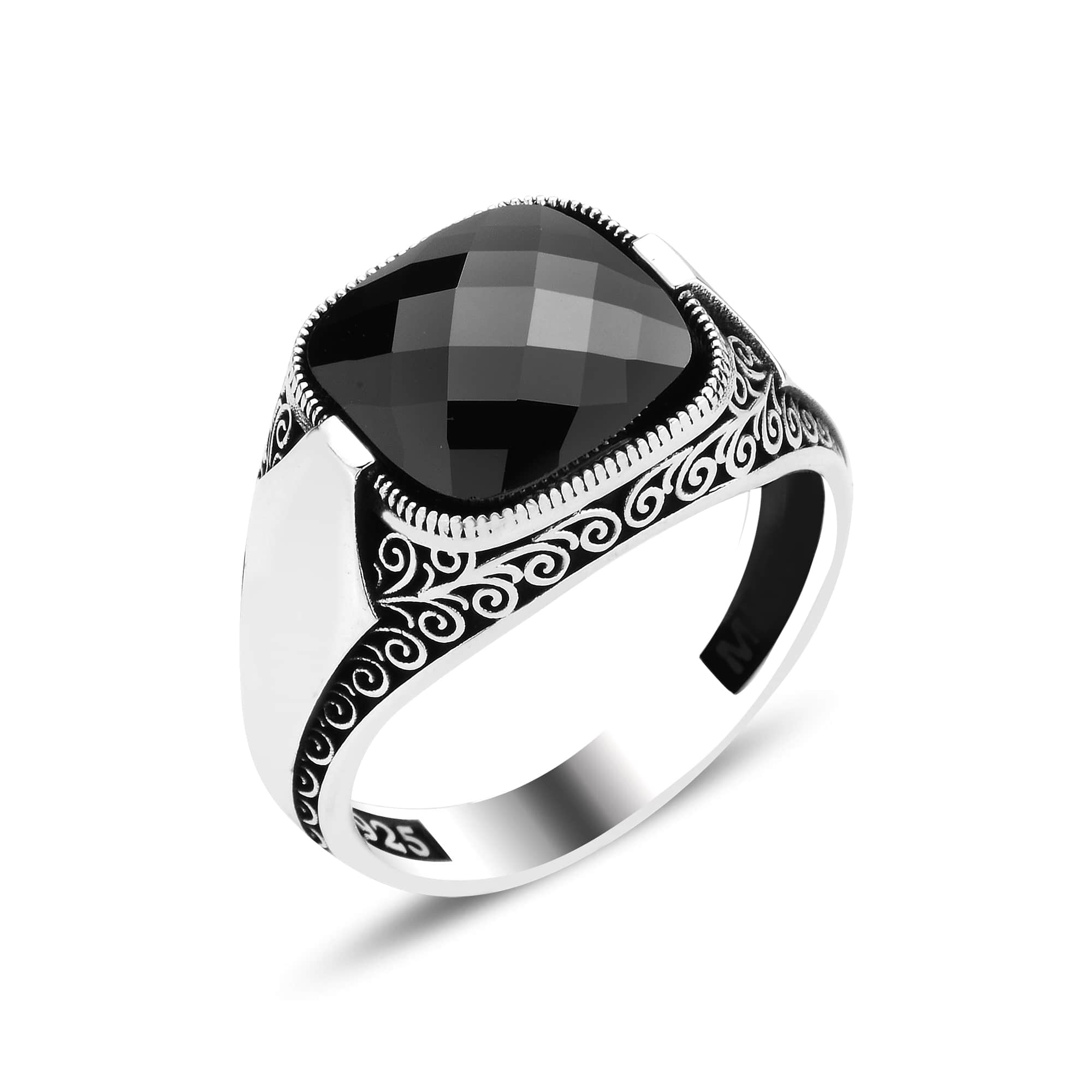 BLACK SQUARE STONE MEN'S RING