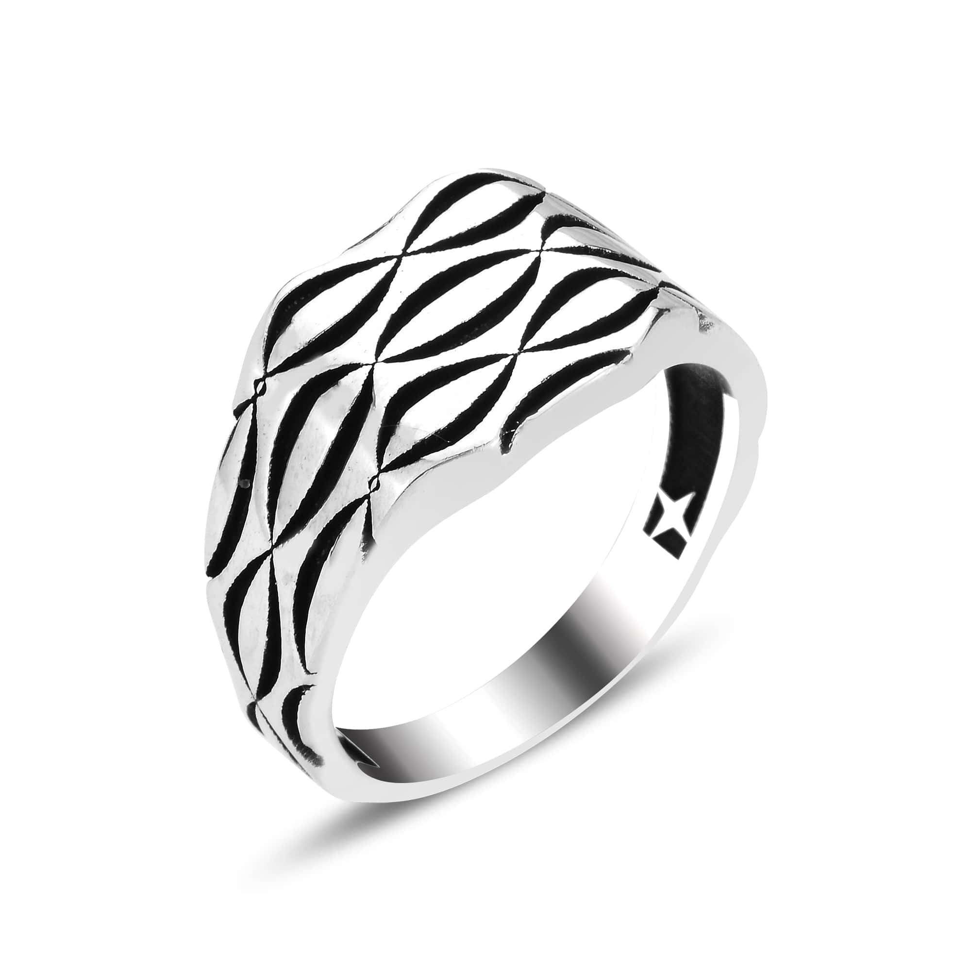 SILVER MEN'S RING WITH BLACK STRIP